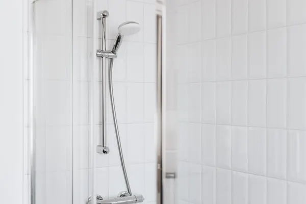 Baños con pintura epoxi en Burlada
